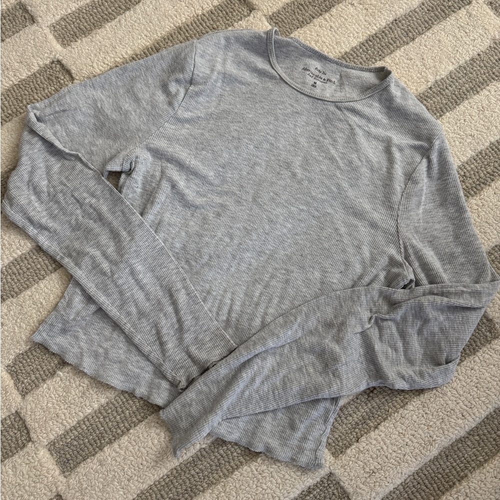 Abercrombie & Fitch Light Gray Ribbed Tee
